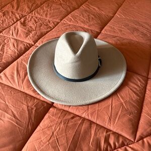 & Other Stories Cream Felt Wide-Brim Hat with Black Band